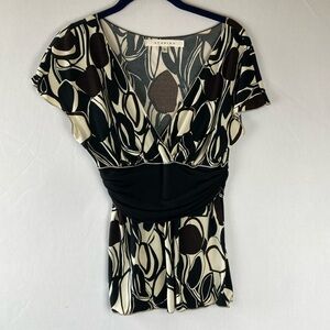 Studio M small short sleeve top, black tan, and brown